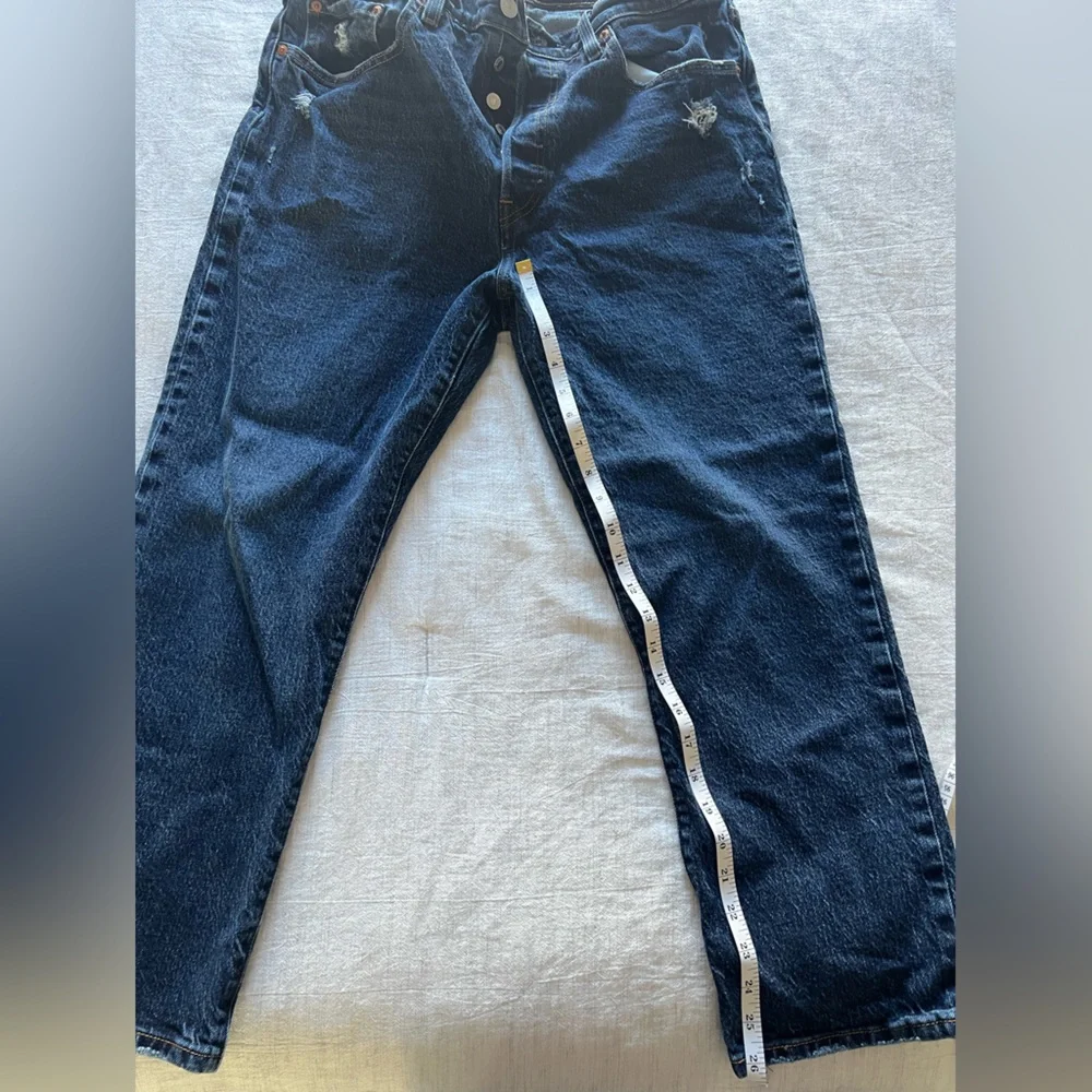 Levi’s women’s 501 dark wash jeans. W32,L26. - Picture 5 of 7